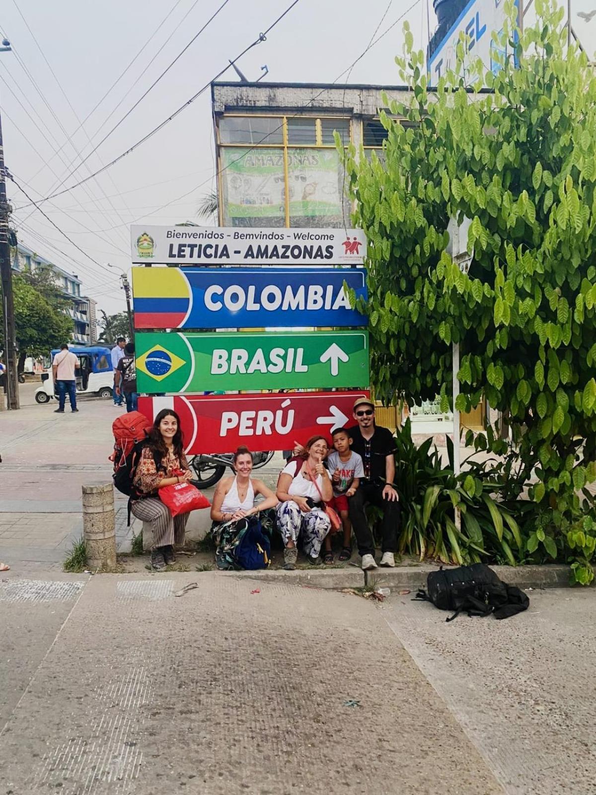 Hospedaje Y Tours Reina Arriera Amazonas Colombia Macedonia Exterior foto